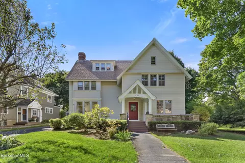 136 Pomeroy Ave, Pittsfield, MA 01201