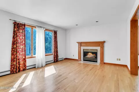 125 Mountain View Ter, Lee, MA 01238 photo 14