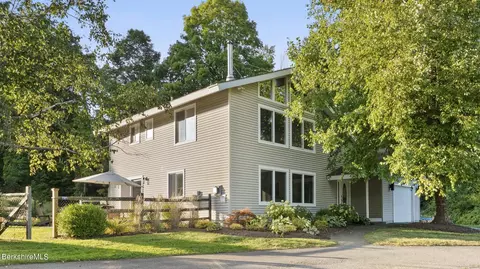 225 Long Pond Rd, Great Barrington, MA 01230