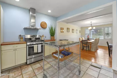 175-177 Laurel St, Lee, MA 01238 photo 43