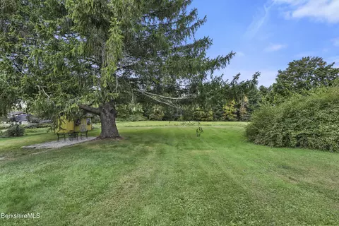 175-177 Laurel St, Lee, MA 01238 photo 60