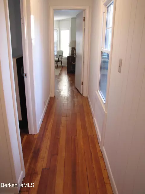175-177 Laurel St, Lee, MA 01238 photo 19