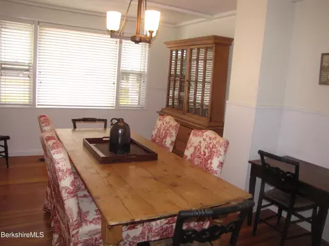 175-177 Laurel St, Lee, MA 01238 photo 12