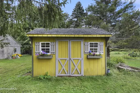 175-177 Laurel St, Lee, MA 01238 photo 63