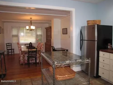 175-177 Laurel St, Lee, MA 01238 photo 10