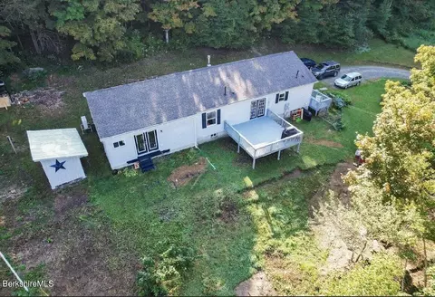 2792 Hancock Rd, Hancock, MA 01237