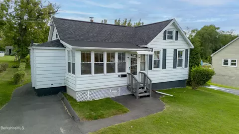 30 Anthony St, Adams, MA 01220