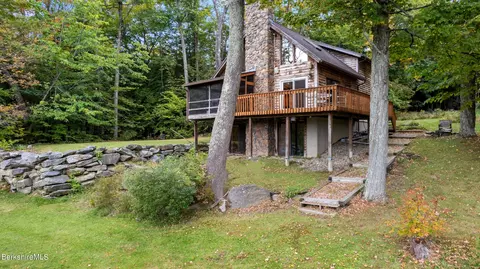 41 N Lake Way, Becket, MA 01223