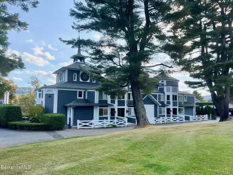19 Hawthorne Rd #S-2C, Stockbridge, MA 01262