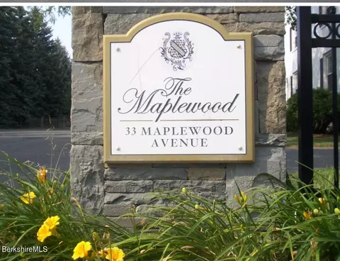 33 Maplewood Ave #303, Pittsfield, MA 01201