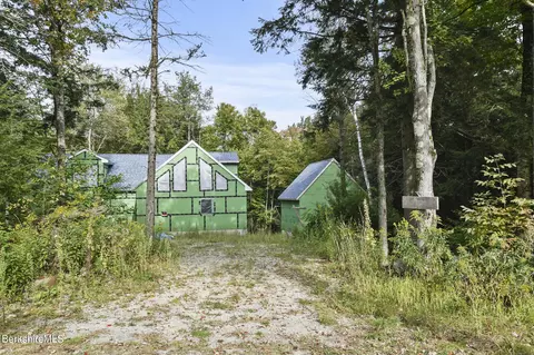 13 Haskell Rd, Peru, MA 01235 photo 3