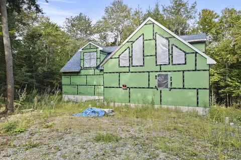 13 Haskell Rd, Peru, MA 01235 photo 4