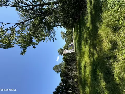 139 Water St, Williamstown, MA 01267
