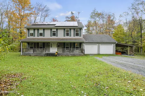 130 High St Hill Rd, Windsor, MA 01270