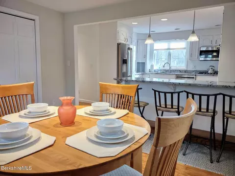 15 Joseph Ave, Lee, MA 01238 photo 12