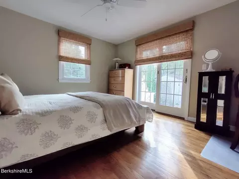 15 Joseph Ave, Lee, MA 01238 photo 20