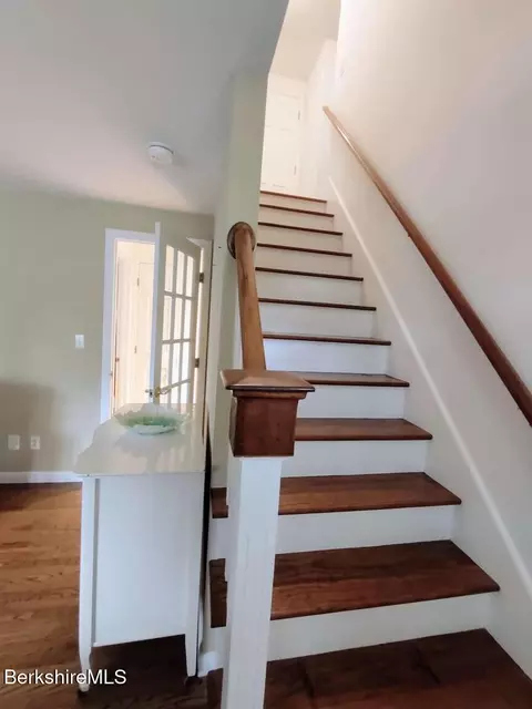 15 Joseph Ave, Lee, MA 01238 photo 27