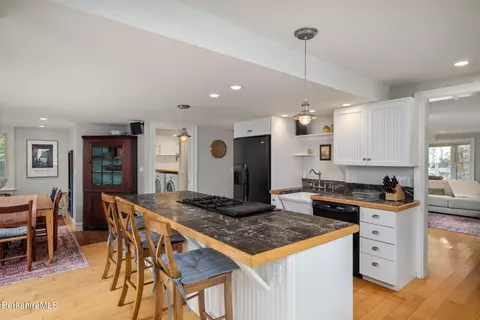 41 Hancock Rd, Williamstown, MA 01267