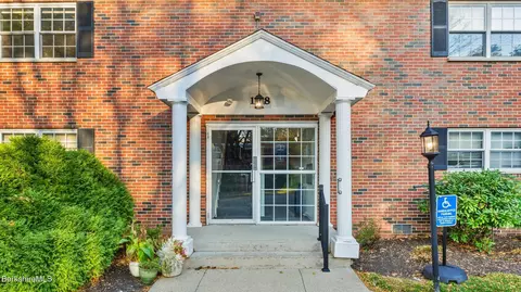 260 Pittsfield Rd #F-15, Lenox, MA 01240