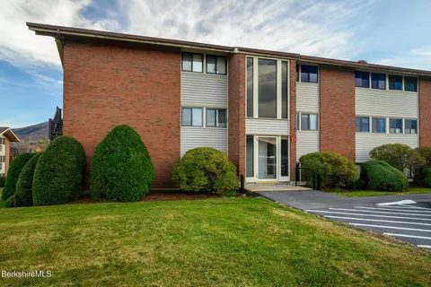 189 Stratton Rd #D 5, Williamstown, MA 01267