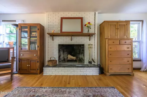 24 Pinecrest Dr, Lenox, MA 01240 photo 7