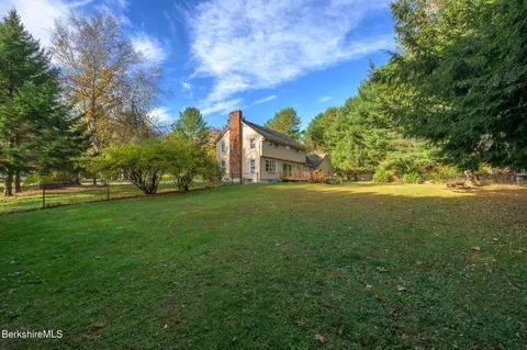 24 Pinecrest Dr, Lenox, MA 01240 photo 31