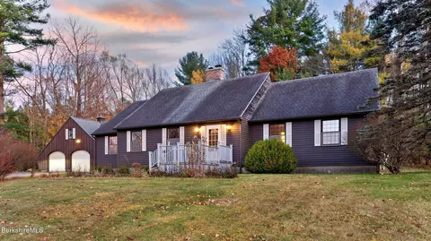 29 Yvonne Dr, Dalton, MA 01226