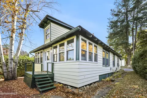 163 Hancock Rd, Pittsfield, MA 01201
