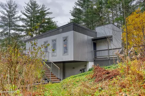 300 Syndicate Rd, Williamstown, MA 01267 photo 6