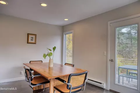 300 Syndicate Rd, Williamstown, MA 01267 photo 17