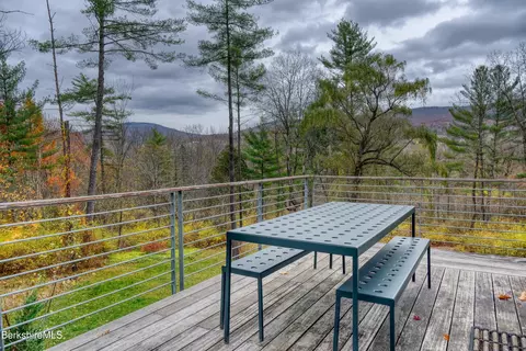 300 Syndicate Rd, Williamstown, MA 01267 photo 3