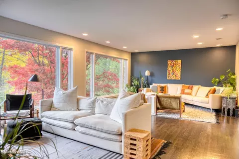 300 Syndicate Rd, Williamstown, MA 01267 photo 7