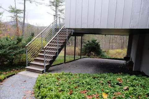 300 Syndicate Rd, Williamstown, MA 01267 photo 36