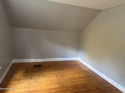 494 River Rd, Deerfield, MA 01342 photo 8