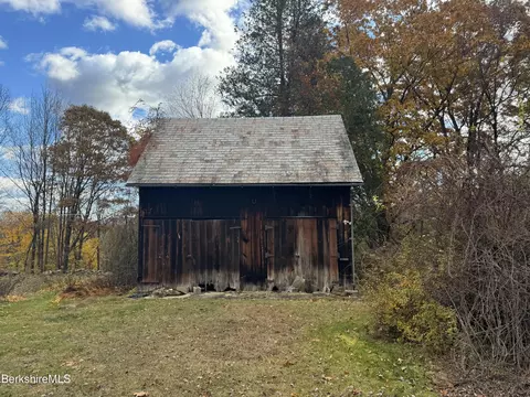 494 River Rd, Deerfield, MA 01342 photo 15
