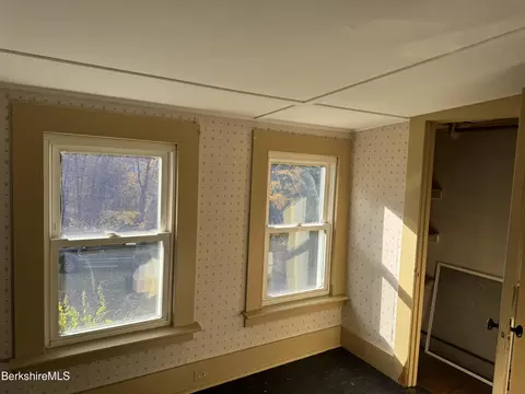 494 River Rd, Deerfield, MA 01342 photo 11