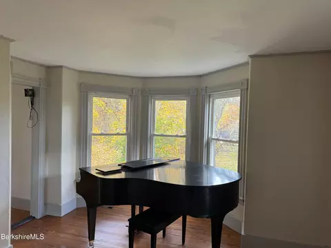 494 River Rd, Deerfield, MA 01342 photo 4