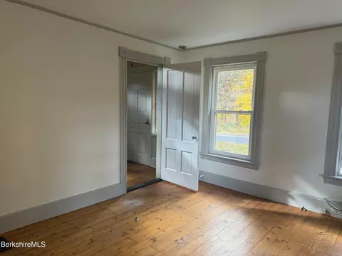 494 River Rd, Deerfield, MA 01342 photo 6