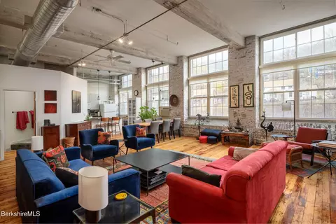 243 Union St #210, North Adams, MA 01247