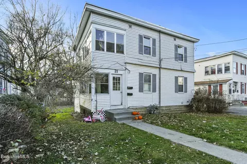 21 Pacific St, Pittsfield, MA 01201