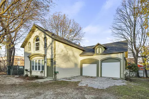 55 Pomeroy Ave #7, Pittsfield, MA 01201