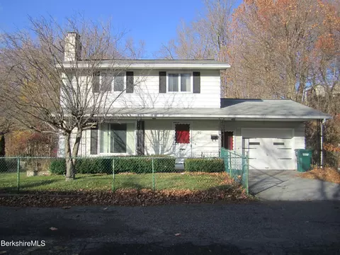 20 Siara St, Adams, MA 01220