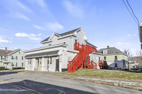 236-238 Columbus Ave, Pittsfield, MA 01201