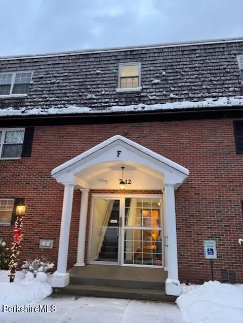260 Pittsfield Rd #F8, Lenox, MA 01240