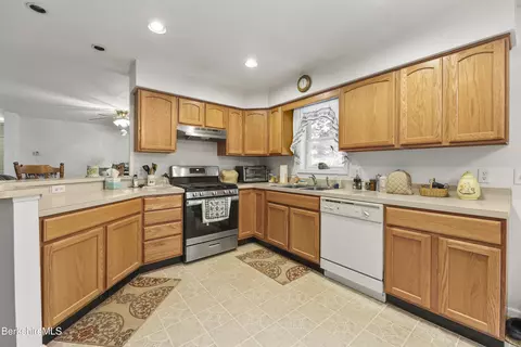 2161 Hancock Rd, Hancock, MA 01237 photo 10