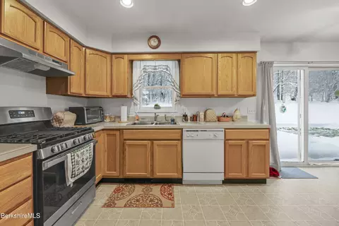 2161 Hancock Rd, Hancock, MA 01237 photo 12