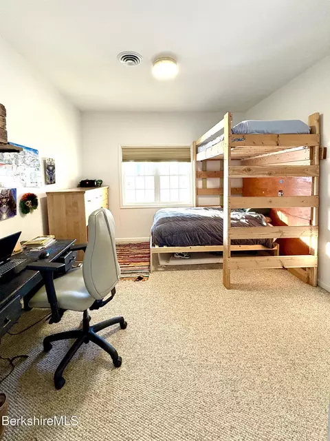 9521 Mountainside Dr, Hancock, MA 01237 photo 16