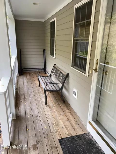 9521 Mountainside Dr, Hancock, MA 01237 photo 5
