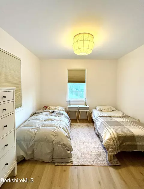 9521 Mountainside Dr, Hancock, MA 01237 photo 18