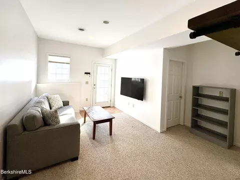 9521 Mountainside Dr, Hancock, MA 01237 photo 23